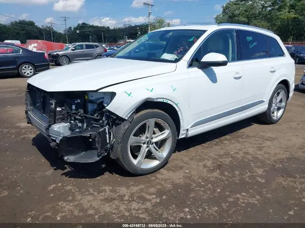 WA1VAAF72KD032080 2019 AUDI Q7 - Image 2