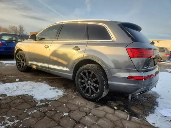 WA1VAAF73HD013420 2017 AUDI Q7 - Image 2