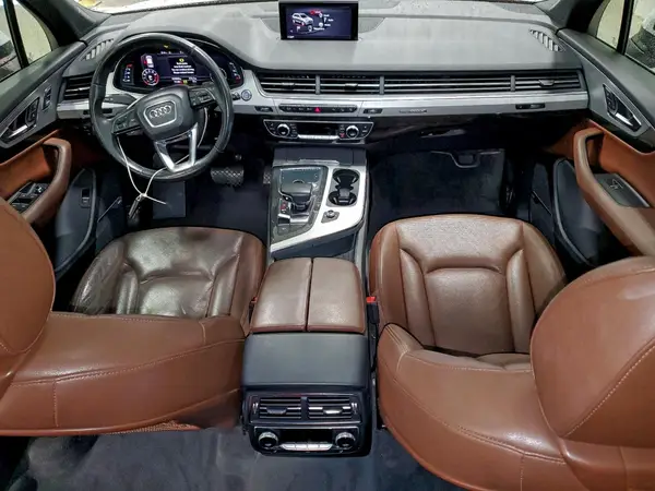 WA1VAAF73HD028225 2017 AUDI Q7 - Image 8