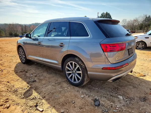 WA1VAAF73HD057563 2017 AUDI Q7 - Image 2