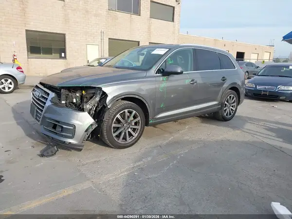 WA1VAAF73HD058678 2017 AUDI Q7 - Image 2