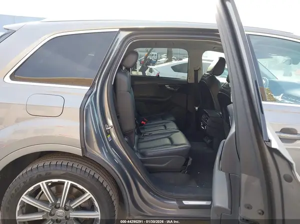 WA1VAAF73HD058678 2017 AUDI Q7 - Image 8