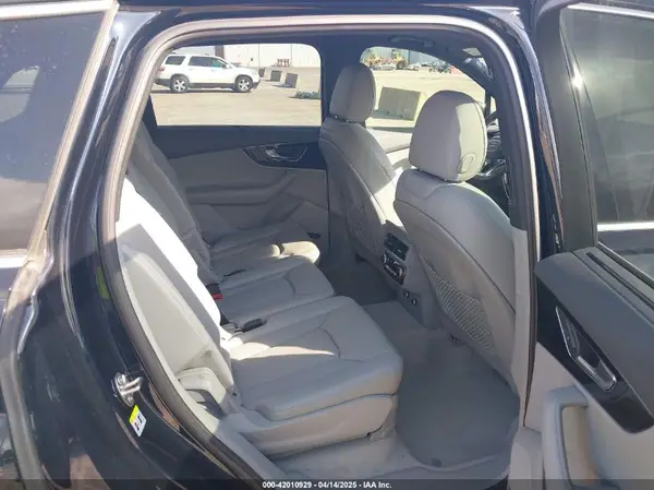 WA1VAAF73JD015948 2018 AUDI Q7 - Image 8