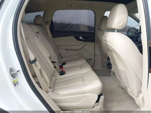WA1VAAF73JD026318 2018 AUDI Q7 - Image 8