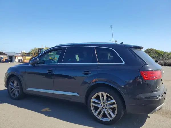 WA1VAAF73JD049307 2018 AUDI Q7 - Image 2