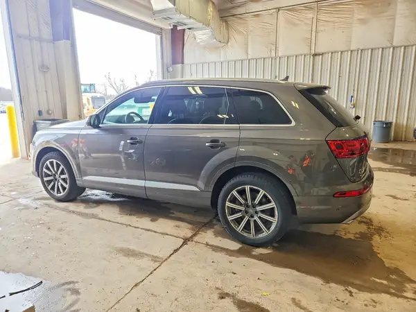 WA1VAAF73KD011710 2019 AUDI Q7 - Image 2