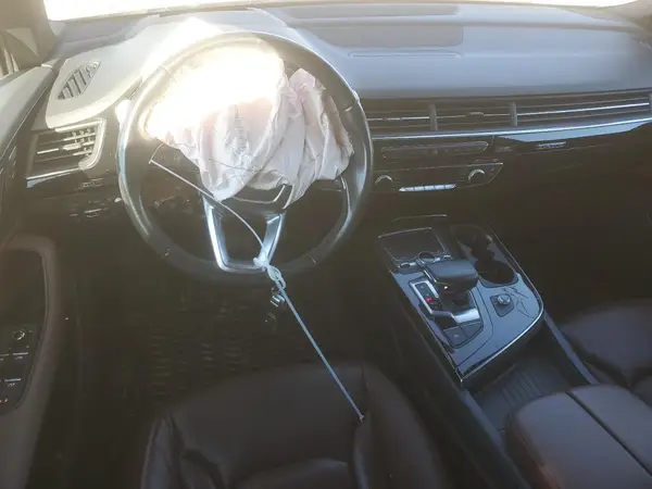 WA1VAAF73KD014025 2019 AUDI Q7 - Image 8