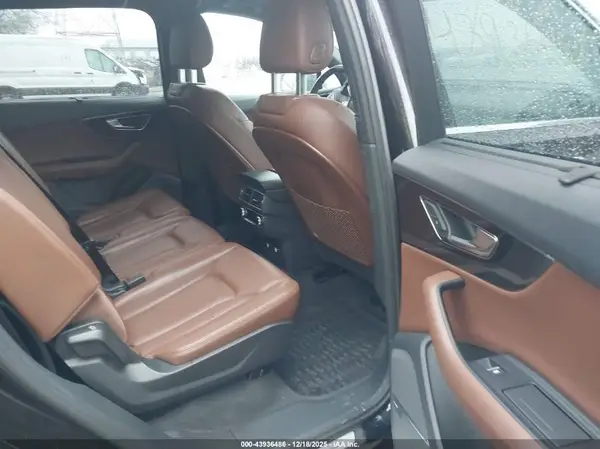 WA1VAAF73KD021041 2019 AUDI Q7 - Image 8