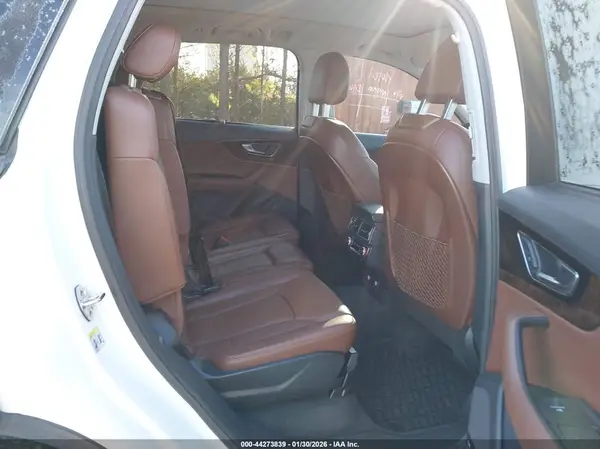 WA1VAAF73KD030824 2019 AUDI Q7 - Image 8