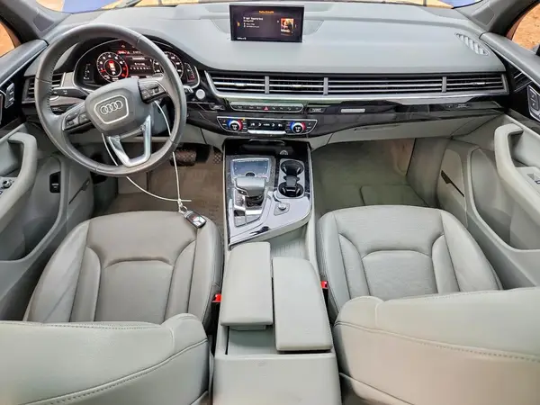 WA1VAAF73KD043959 2019 AUDI Q7 - Image 8