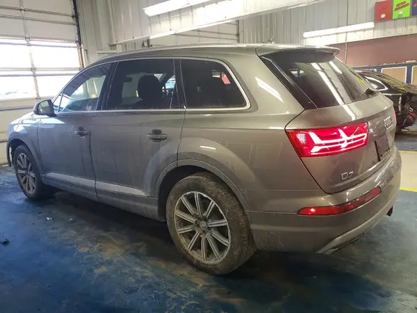 WA1VAAF74HD001633 2017 AUDI Q7 - Image 2
