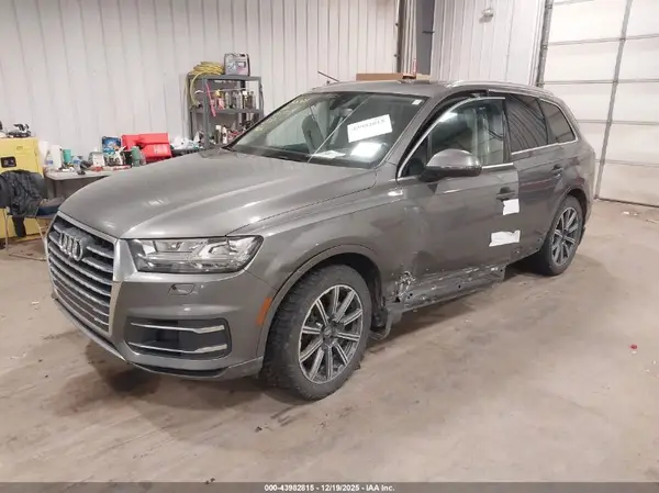 WA1VAAF74HD002328 2017 AUDI Q7 - Image 2