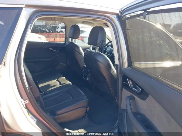 WA1VAAF74HD002751 2017 AUDI Q7 - Image 8