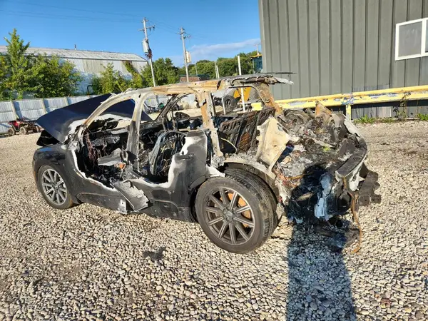 WA1VAAF74HD003527 2017 AUDI Q7 - Image 2