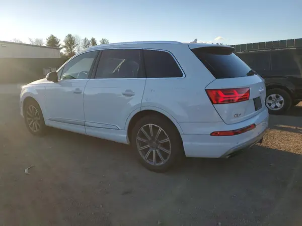 WA1VAAF74HD003768 2017 AUDI Q7 - Image 2
