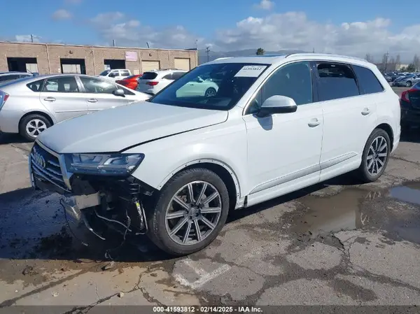 WA1VAAF74HD004080 2017 AUDI Q7 - Image 2