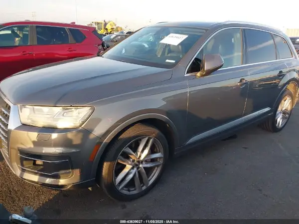 WA1VAAF74HD018450 2017 AUDI Q7 - Image 2