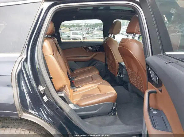 WA1VAAF74HD032915 2017 AUDI Q7 - Image 8