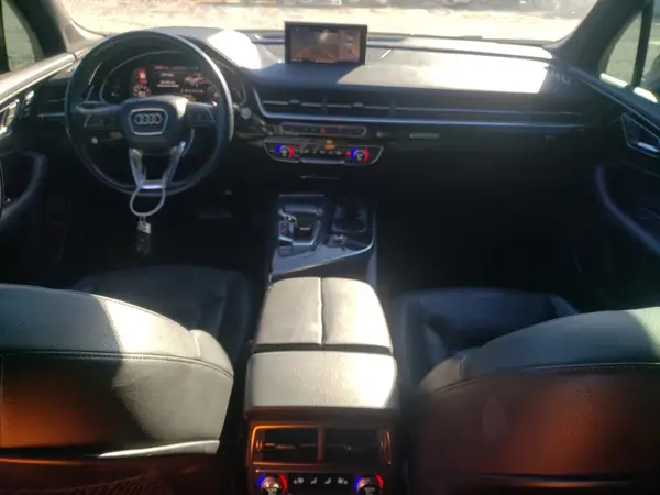 WA1VAAF74HD047561 2017 AUDI Q7 - Image 8