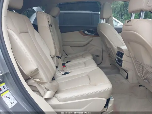 WA1VAAF74HD050847 2017 AUDI Q7 - Image 8