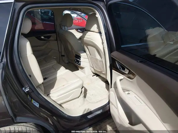 WA1VAAF74HD057829 2017 AUDI Q7 - Image 8