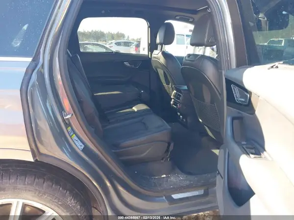 WA1VAAF74JD006112 2018 AUDI Q7 - Image 8