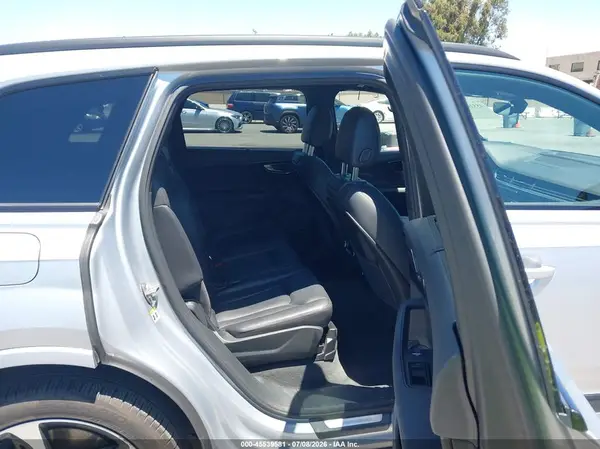 WA1VAAF74KD018391 2019 AUDI Q7 - Image 8
