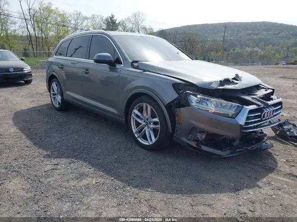 WA1VAAF75HD002757 2017 AUDI Q7 - Image 1