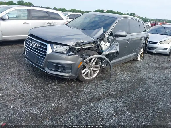 WA1VAAF75HD003018 2017 AUDI Q7 - Image 2