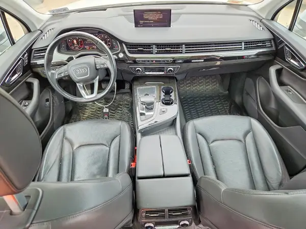 WA1VAAF75HD003021 2017 AUDI Q7 - Image 8