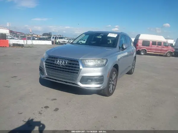 WA1VAAF75HD003763 2017 AUDI Q7 - Image 2