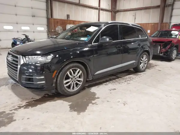 WA1VAAF75HD007022 2017 AUDI Q7 - Image 2