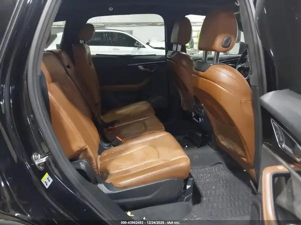 WA1VAAF75HD007022 2017 AUDI Q7 - Image 8