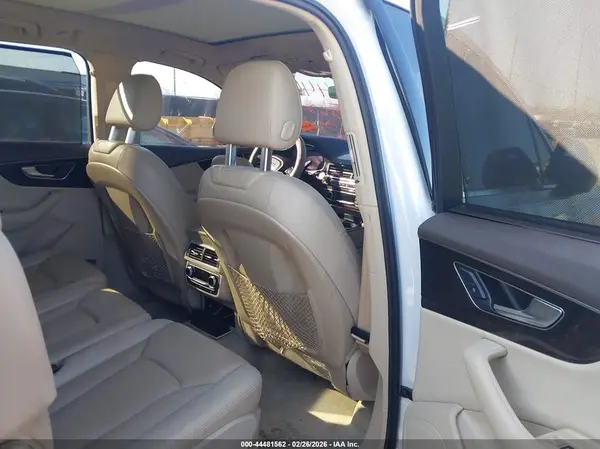 WA1VAAF75HD008445 2017 AUDI Q7 - Image 8
