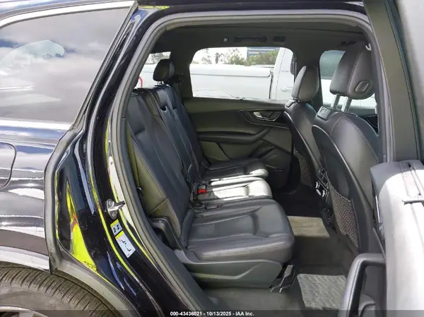 WA1VAAF75HD011510 2017 AUDI Q7 - Image 8