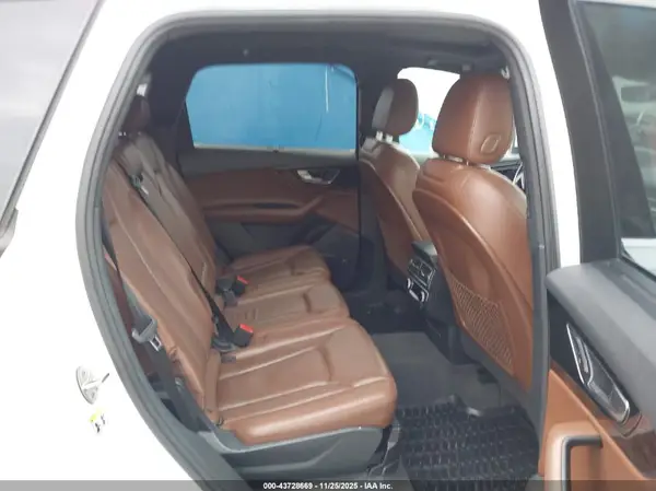 WA1VAAF75HD021003 2017 AUDI Q7 - Image 8