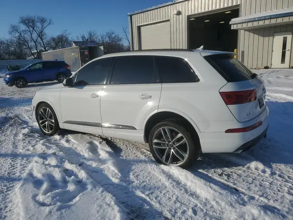 WA1VAAF75HD027769 2017 AUDI Q7 - Image 2