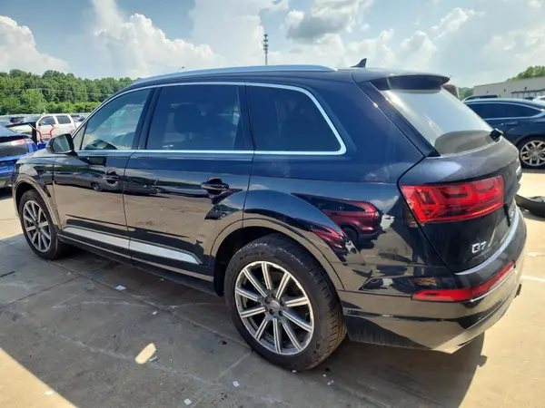 WA1VAAF75HD029313 2017 AUDI Q7 - Image 2
