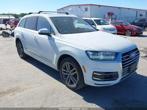 WA1VAAF75HD045947 2017 AUDI Q7 - Image 1