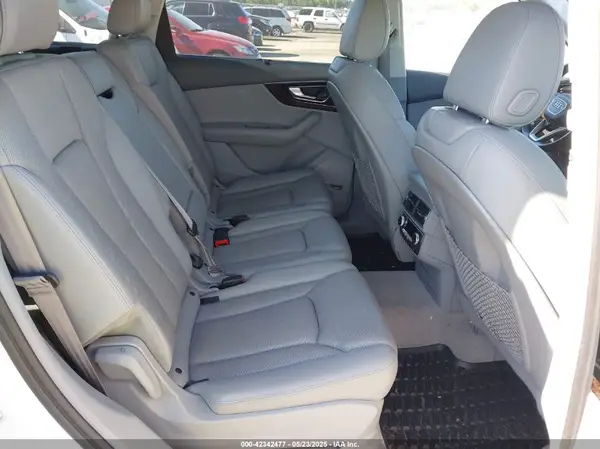 WA1VAAF75HD045947 2017 AUDI Q7 - Image 8