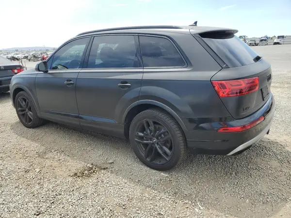 WA1VAAF75HD051876 2017 AUDI Q7 - Image 2