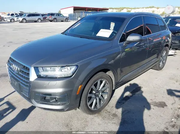 WA1VAAF75HD054907 2017 AUDI Q7 - Image 2