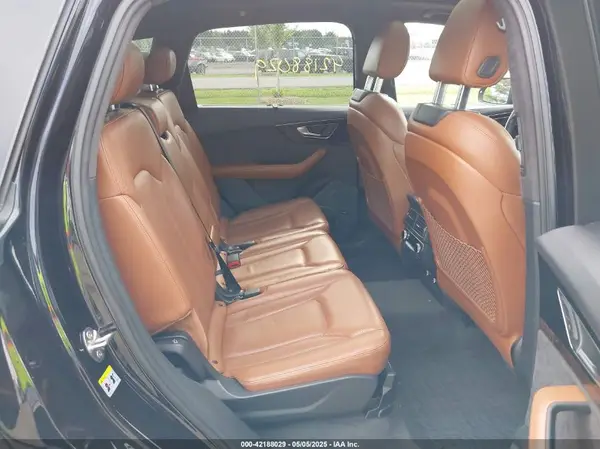 WA1VAAF75JD013490 2018 AUDI Q7 - Image 8