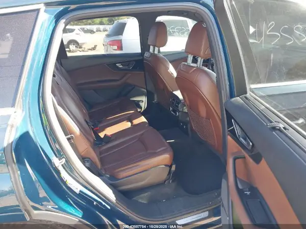WA1VAAF75JD032668 2018 AUDI Q7 - Image 8