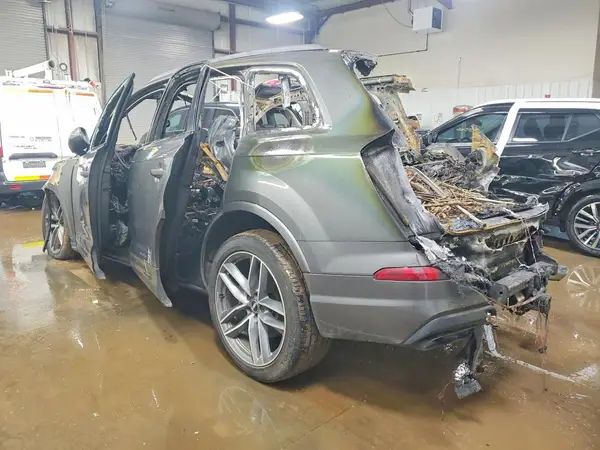 WA1VAAF75JD032993 2018 AUDI Q7 - Image 2