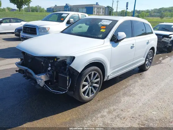 WA1VAAF75JD040236 2018 AUDI Q7 - Image 2