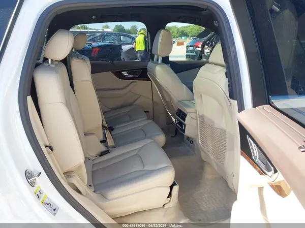 WA1VAAF75JD040236 2018 AUDI Q7 - Image 8