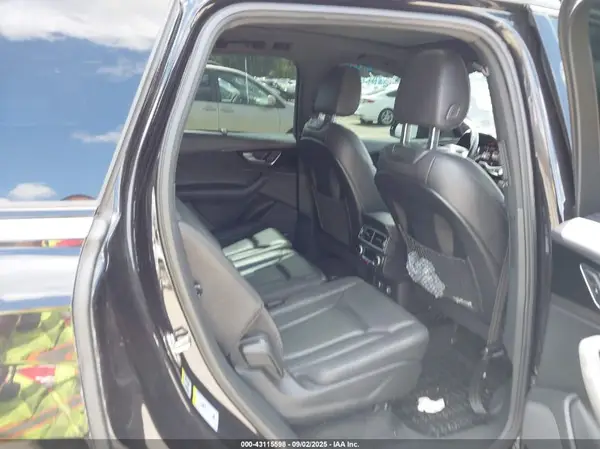 WA1VAAF75JD042455 2018 AUDI Q7 - Image 8