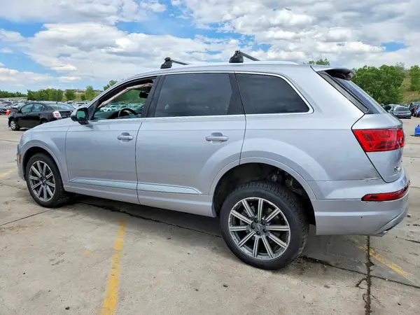 WA1VAAF75JD044450 2018 AUDI Q7 - Image 2