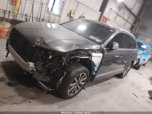 WA1VAAF75JD051446 2018 AUDI Q7 - Image 2